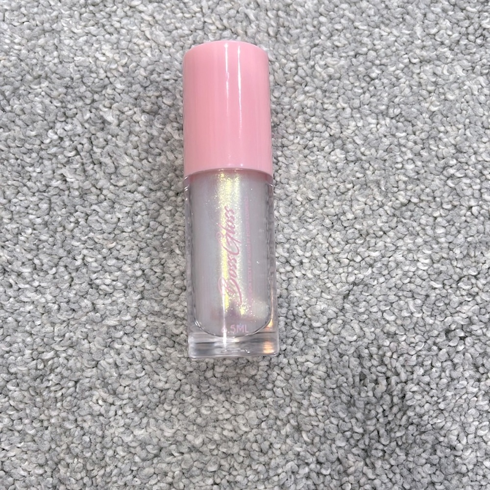 boss up cosmetics lip gloss